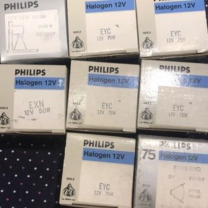 8 Halogen light bulbs